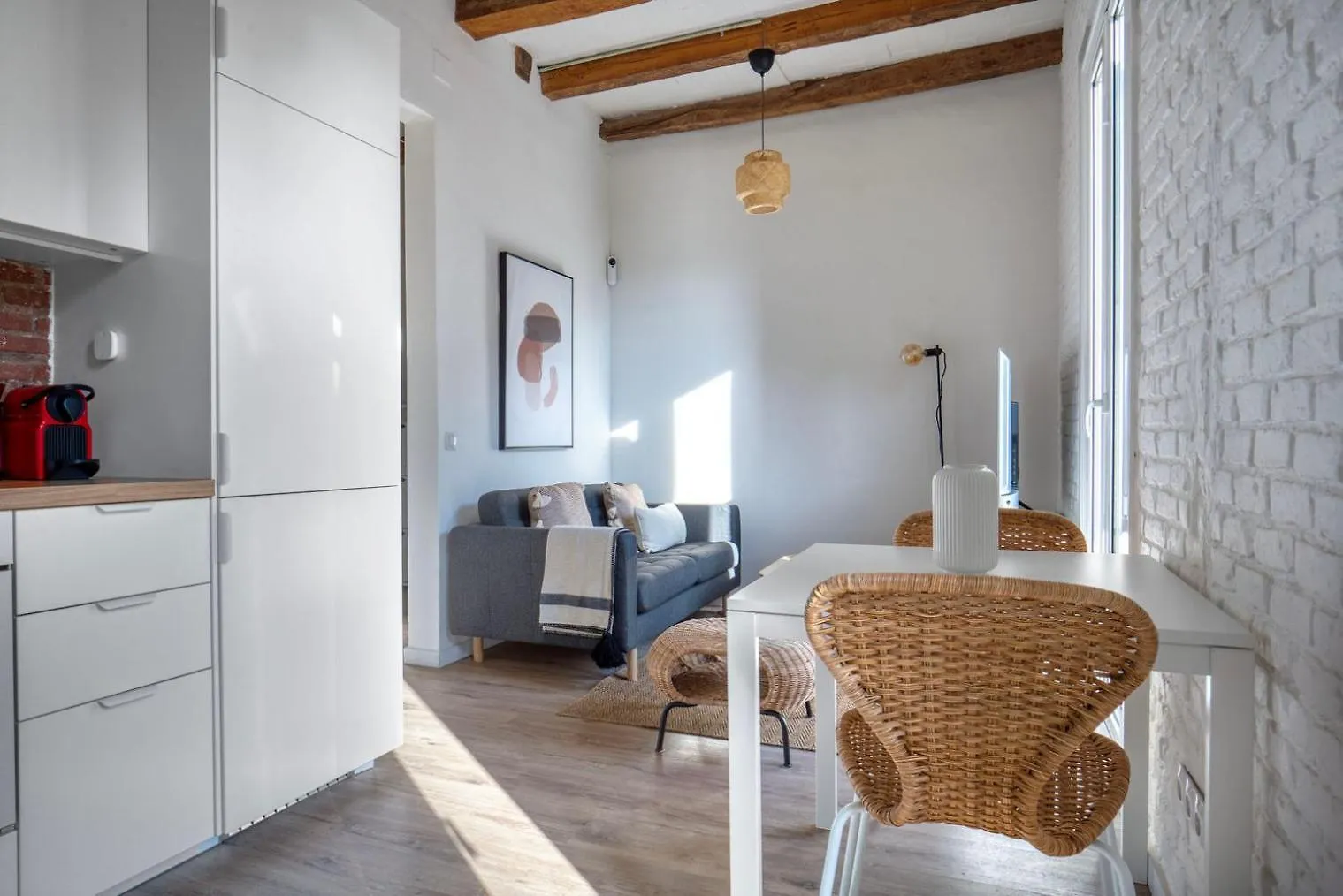 Blueground Sagrada Familia Balcony Renovated Bcn-123 Apartment Barcelona Spain
